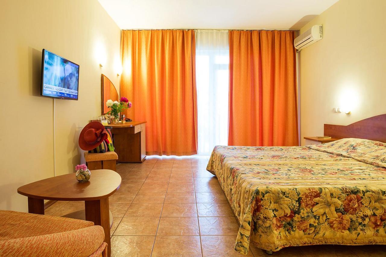 Ljuljak Hotel Zlate písky Exteriér fotografie