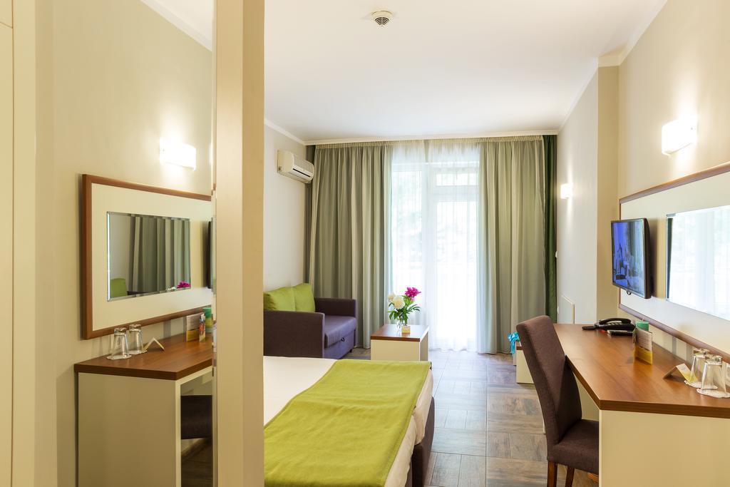 Ljuljak Hotel Zlate písky Pokoj fotografie