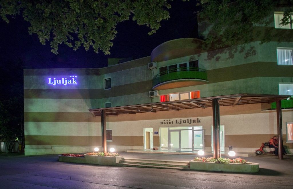 Ljuljak Hotel Zlate písky Exteriér fotografie